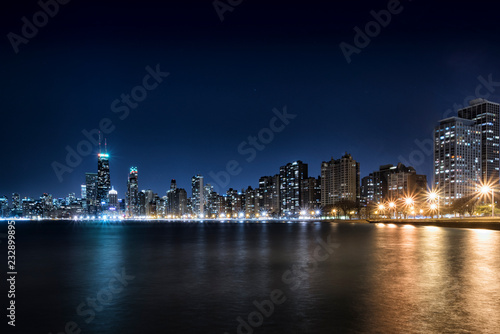 Obraz na płótnie Chicago in Yellow and Blue w salonie