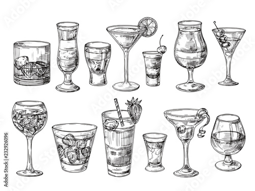 Hand drawn cocktail. Alcoholic drinks in glasses. Sketch juice, margarita martini. Cocktail with rum, gin whiskey vector set. Illustration of alcohol sketch, juice and drink cocktail