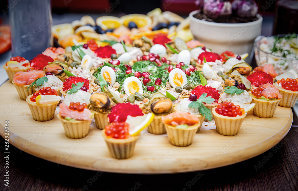 Tartlets with appetisers, caviar, fish and more Tartlets with appetisers, caviar, fish and more