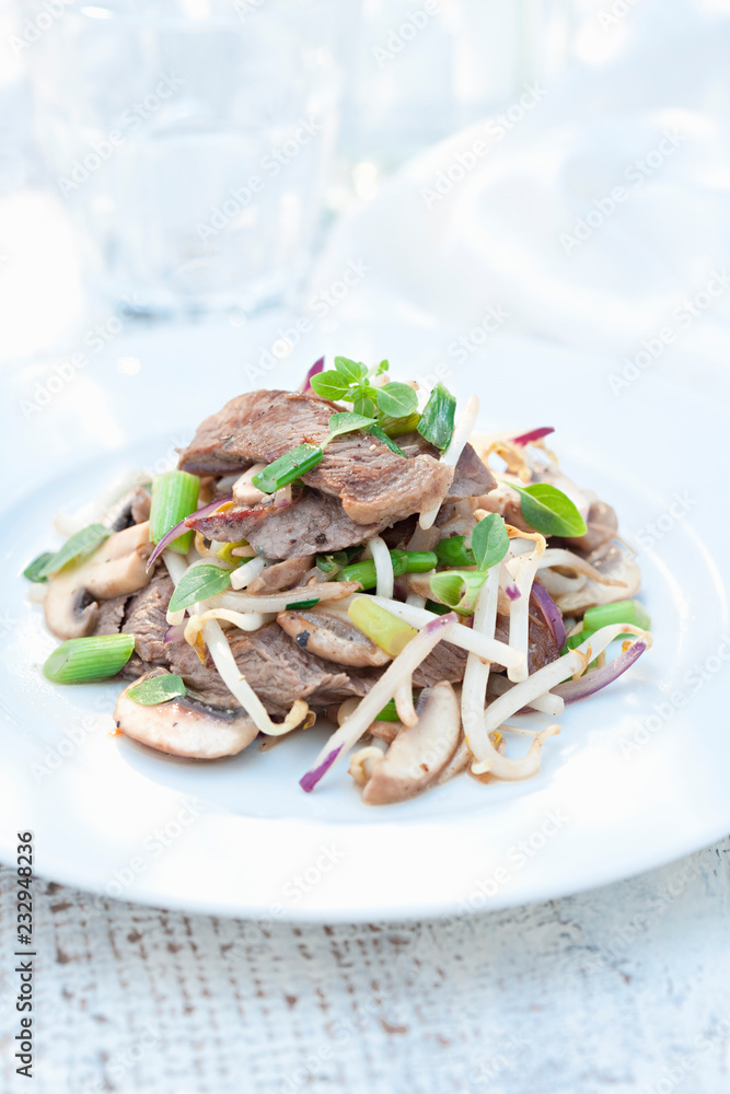 Beef with bean sprouts Beef with bean sprouts