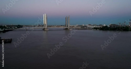 Pont Chaban Delmas Levé de Soleil (Sunrise) photo