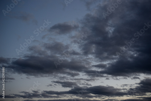 Photos Nubes de tormenta al atardecer