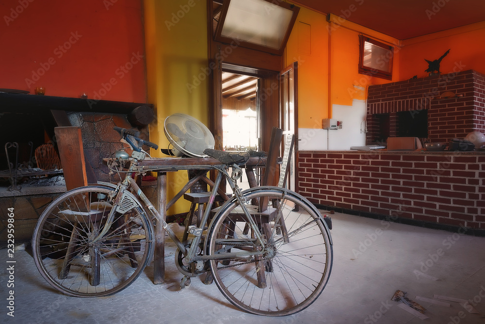 Vecchia Bicicletta Abbandonata Urbex HotelGrottaVerde