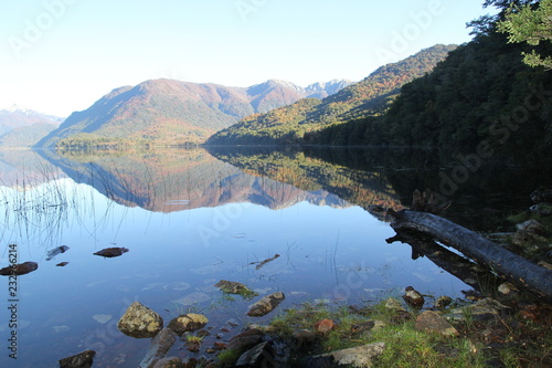 Fotografie Lago Queñi, Paso Hua Hum, San Martin de los Andes, Neuquen, Patagonia Argentina