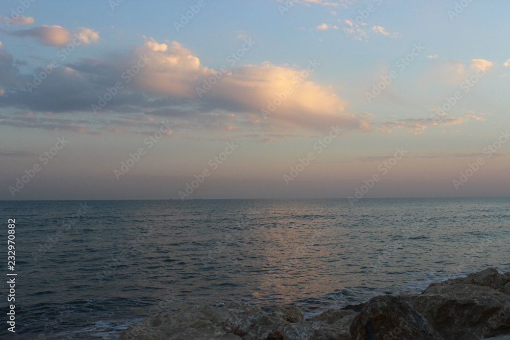 Obraz premium sunset over the sea