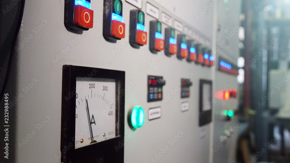 Button remote control in the factory . Button remote control in the factory .