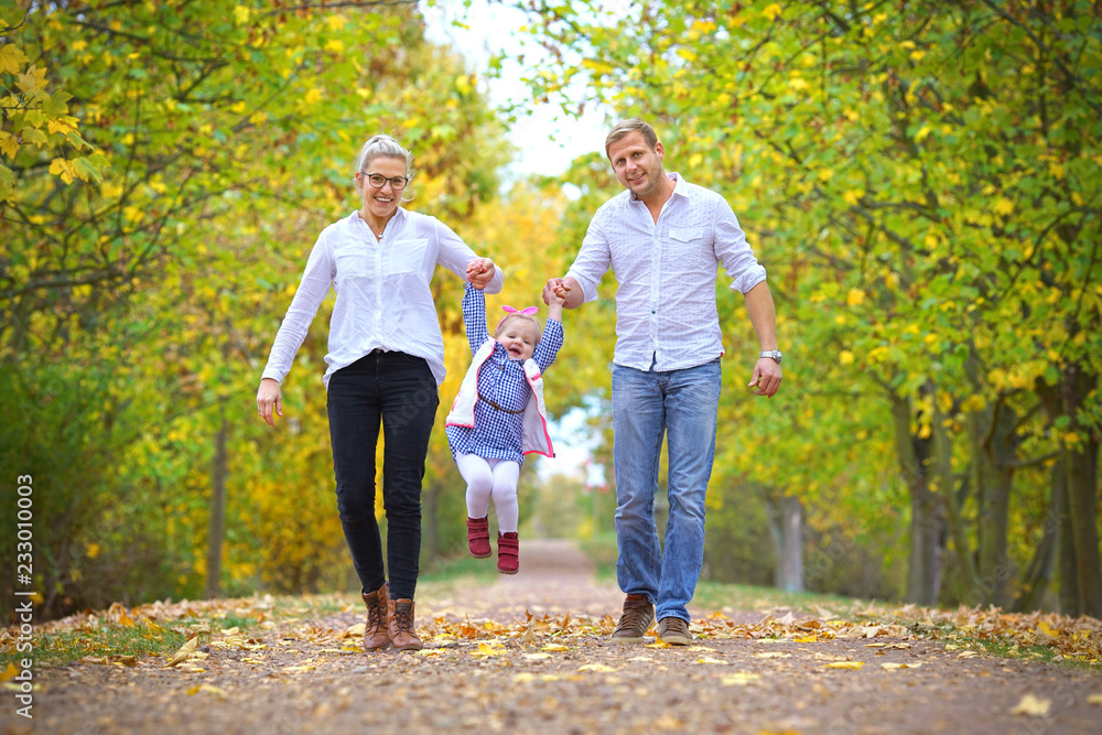 Obraz premium glückliche, liebevolle Familie
