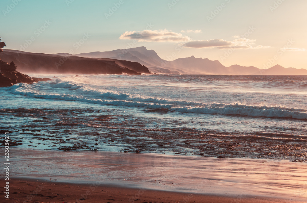 Obraz premium sunset. ocean landscape