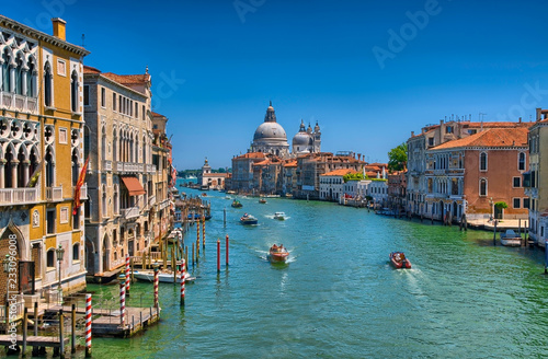 Gorgeous view of the Grand Canal and Basilica Santa Maria della