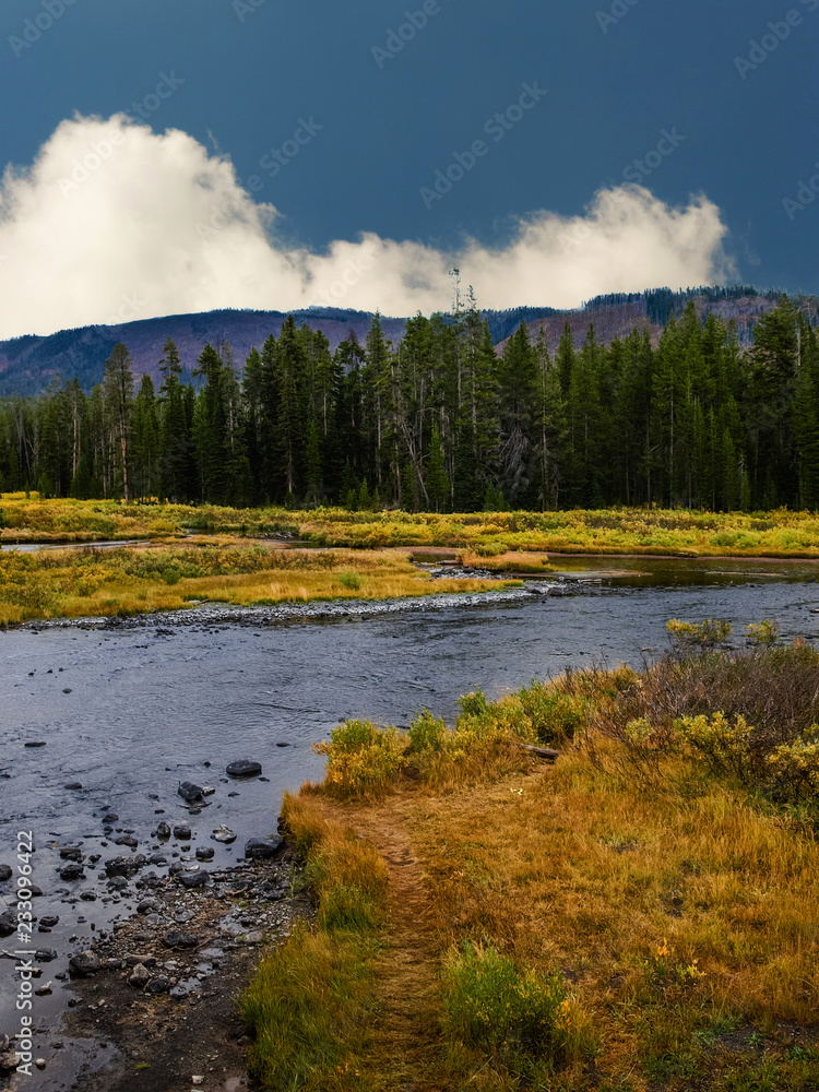 Obraz premium Snake river snaking its way