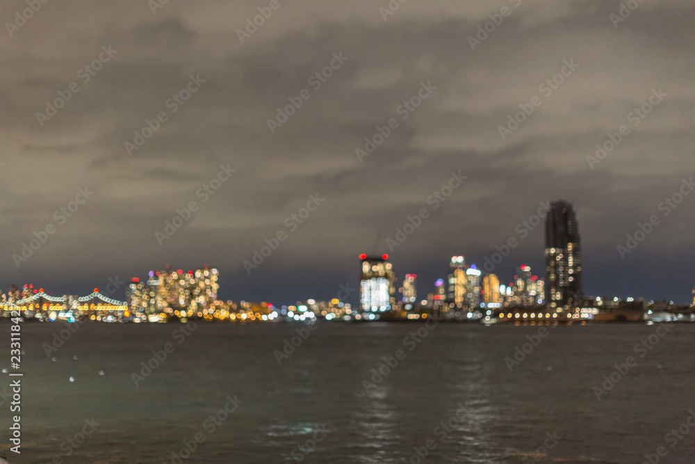 Fototapeta premium Blurred view on Roosevelt at night