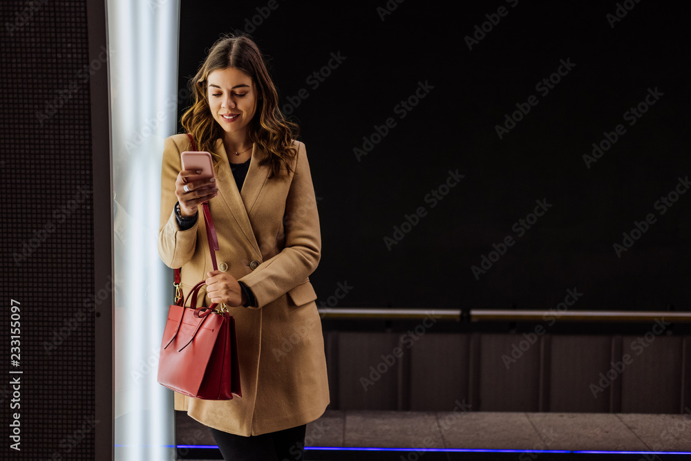 Stay in contact with the help of technology Stay in contact with the help of technology