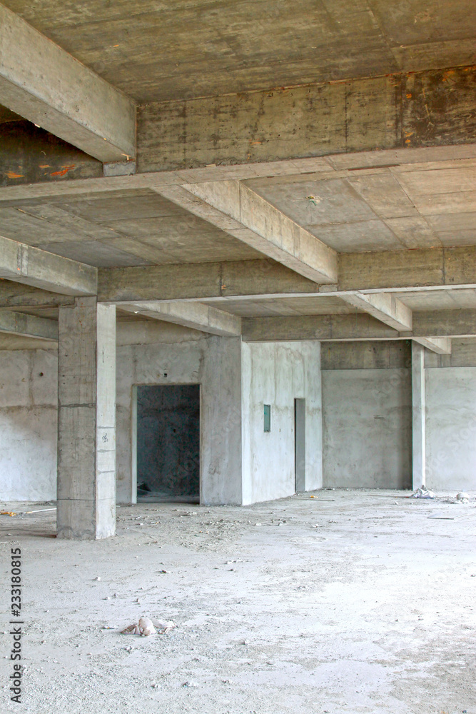 unfinished concrete cast-in-situ hall