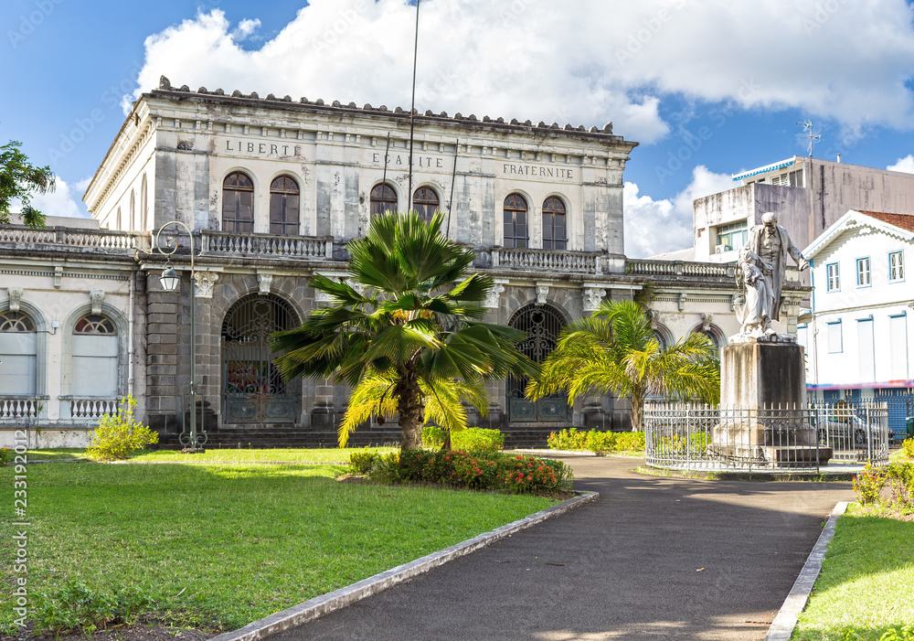 Fototapeta premium Courthouse, Palais de justice. Martinique, Fort-de-France