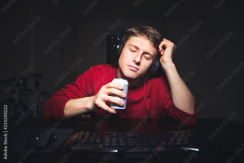 182 Sleeping Gamer Stock Photos - Free & Royalty-Free Stock Photos from  Dreamstime