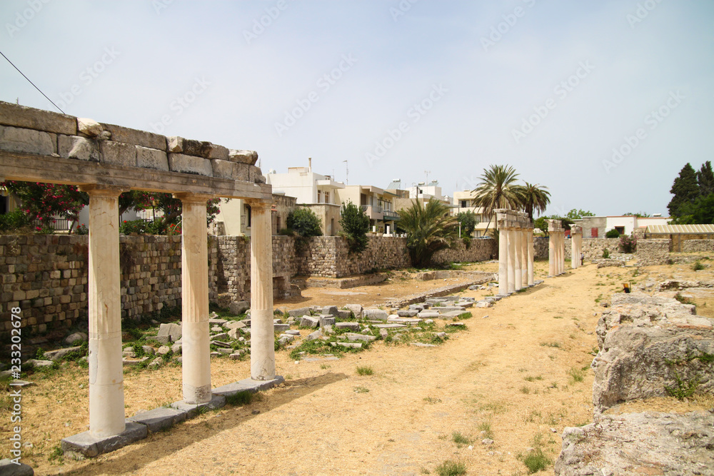 Insel Kos, Säulen, altes Gymnasium 