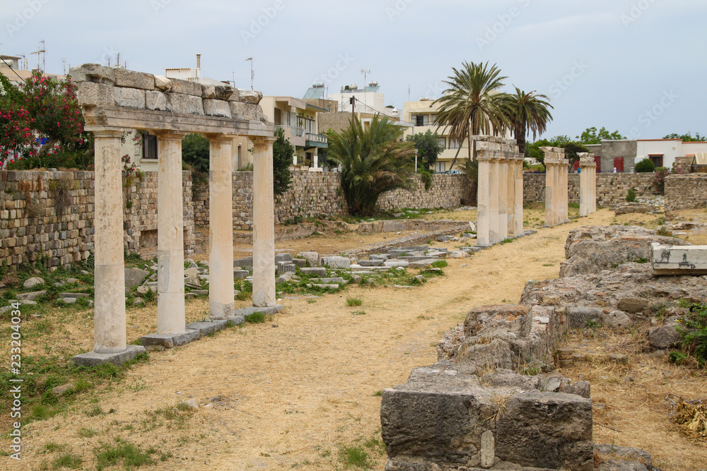 Insel Kos, altes Gymnasium, Säulen 