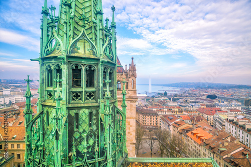 Billede på lærred Top view of Geneva skyline from the Cathedral of Saint-Pierre