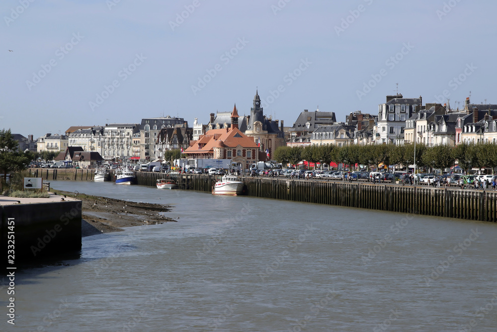 Fototapeta premium river, fish hall and city hall of trouville