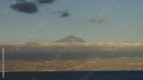 Widok na El Teide z Gomery  photo