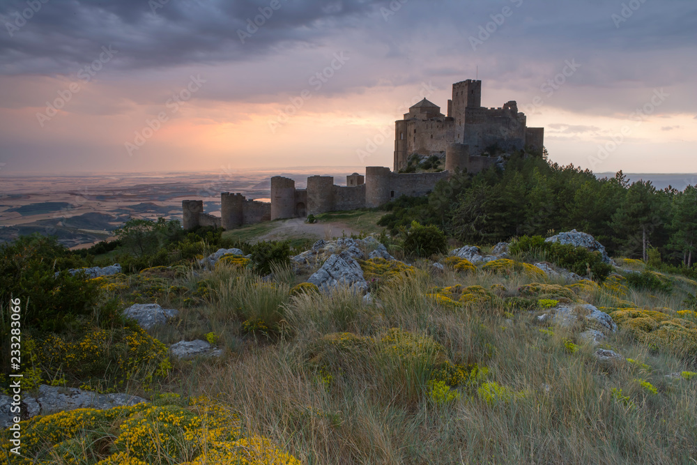 Fototapeta premium Castillo Loarre (original from RAW)