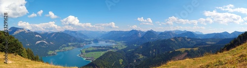 Panorama des Wolfgangsees vom Zwölferhorn aufgenommen