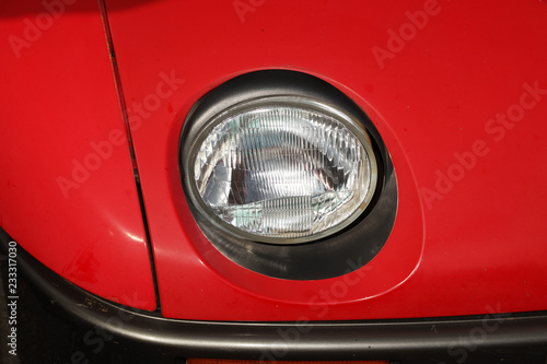 自動車のヘッドライト　Headlight of the old car
