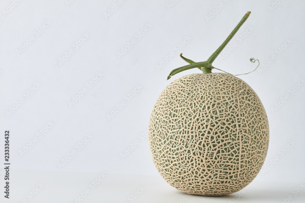 Foto fresh melon on white background.