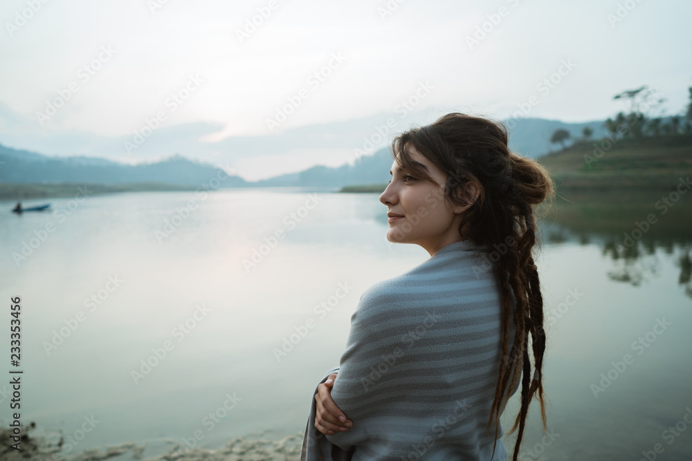 portrait caucasian women standing with blangket relax side the r portrait caucasian women standing with blangket relax side the r