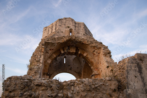 Fotografia ruins of an old monastery, San Bruzio,Tuscany,Italy