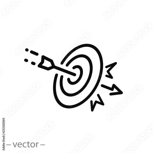 target with arrow icon, linear sign on white background - editable vector illustration eps10