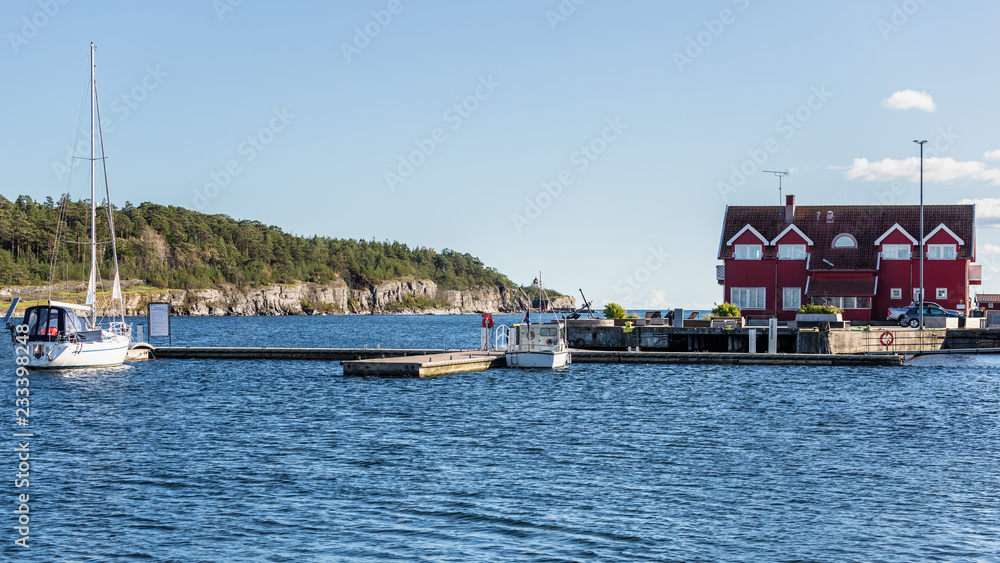 Fototapeta premium sailboats at the coast of Norway