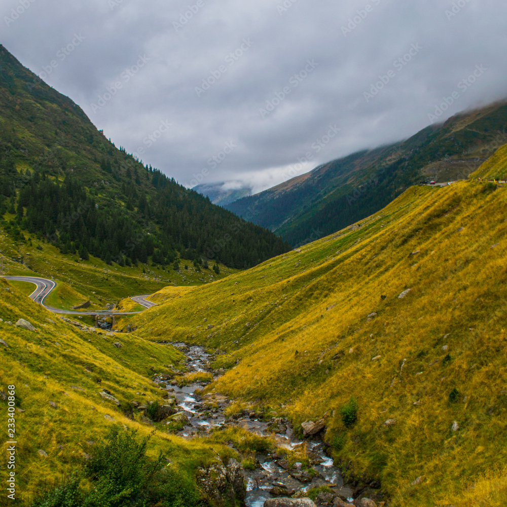 Naklejka premium Hiking mountain scenery