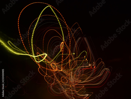Colored light lines are obtained in the movement.