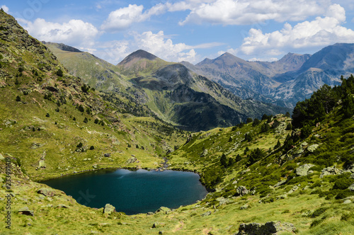 Tristaina lakes, andorra