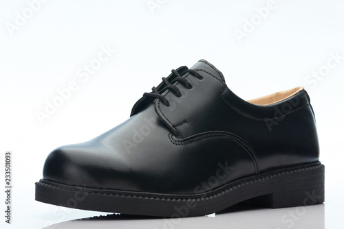 7526786 Black classic leather shoe