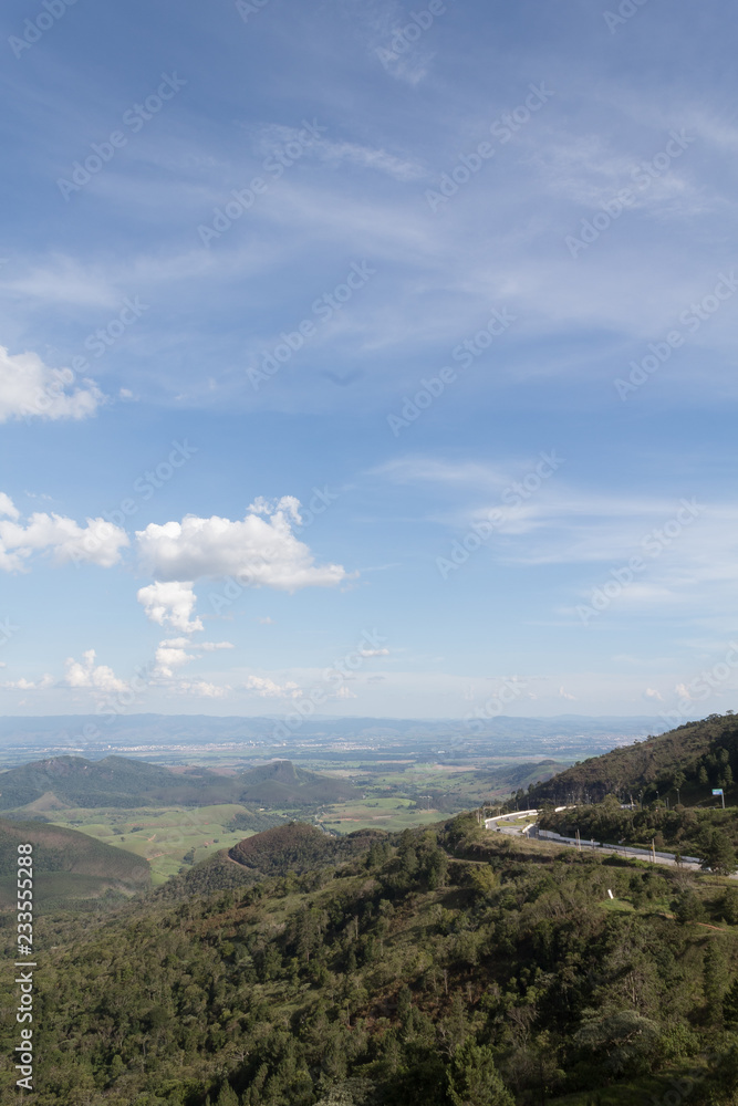 Vista para a Serra da Mantiqueira | View to the Mantiqueira Mountains