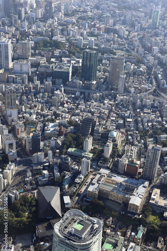 東京都港区の麻布台地区上空から一の橋方向を空撮 ２０１８年１０月撮影