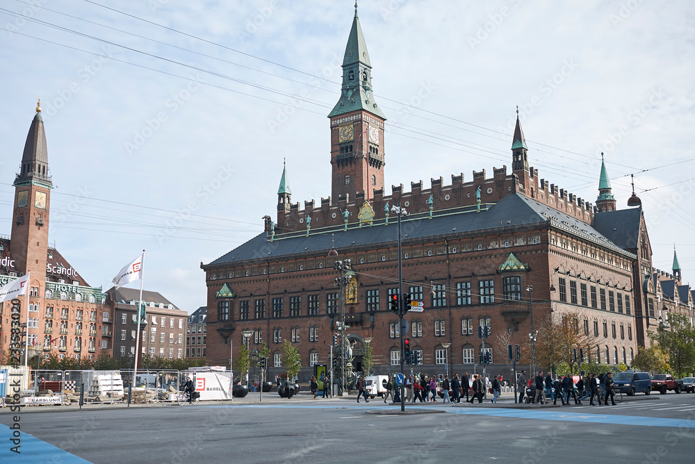 Obraz premium Copenhagen, Denmark - October 09, 2018 : View of Copenhagen city hall and City Hall Square