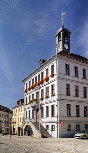 Europa, Deutschland, Sachsen, Landkreis Bautzen, Bischofswerda, Rathaus auf dem Marktplatz Altmarkt