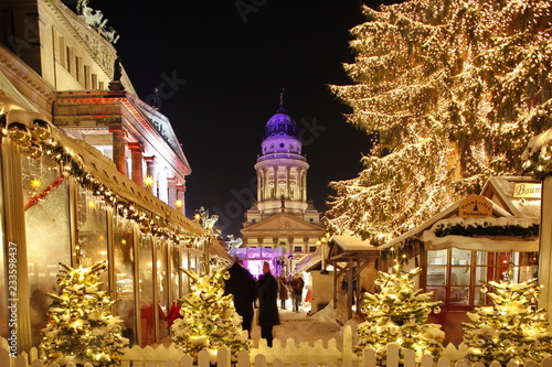 Obraz na płótnie Weihnachtsmarkt auf Gendarmenmarkt, Berlin w salonie