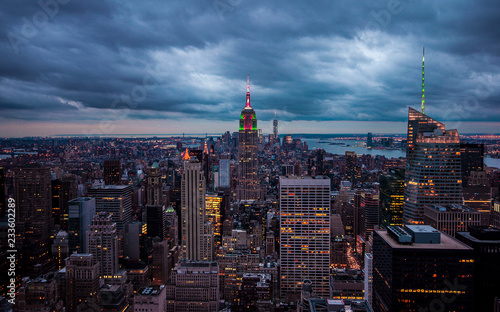 new york skyline at nightfall © Makirath
