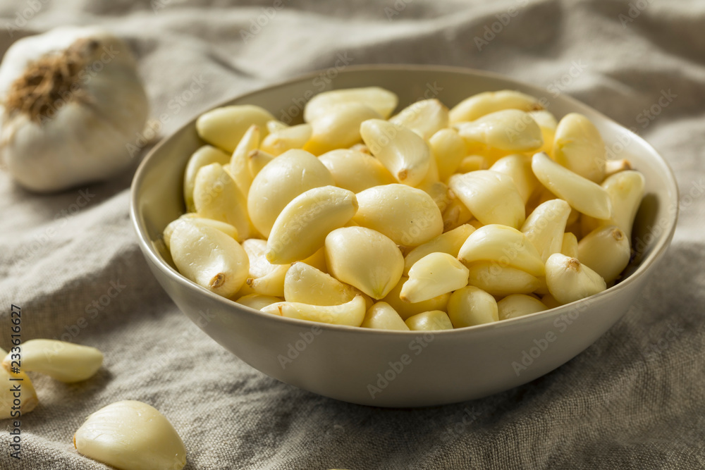Raw Organic Peel Garlic Cloves Raw Organic Peel Garlic Cloves