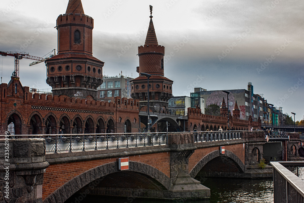 Fototapeta premium Bridge Berlin