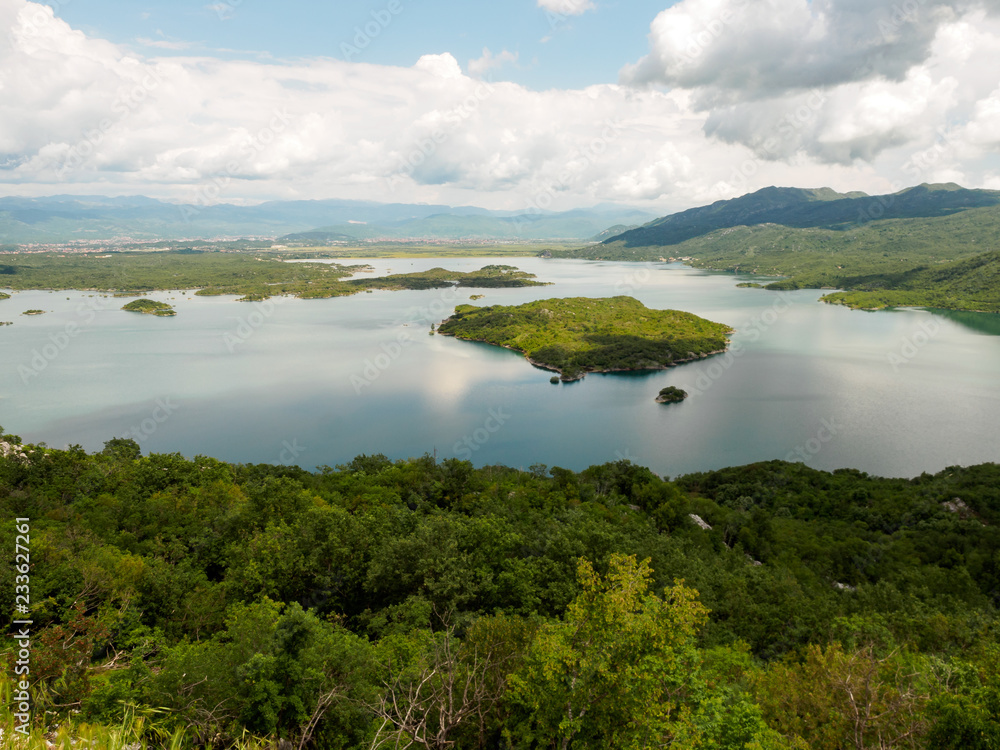 Obraz premium Lake Slansko in Montenegro