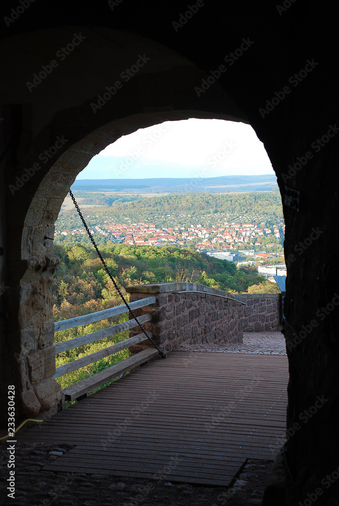 Obraz premium Wartburg castle near Eisenach: drawbridge, the city of Eisenach in the valley