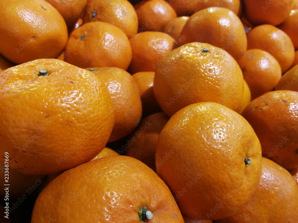 Orange navel on stall.