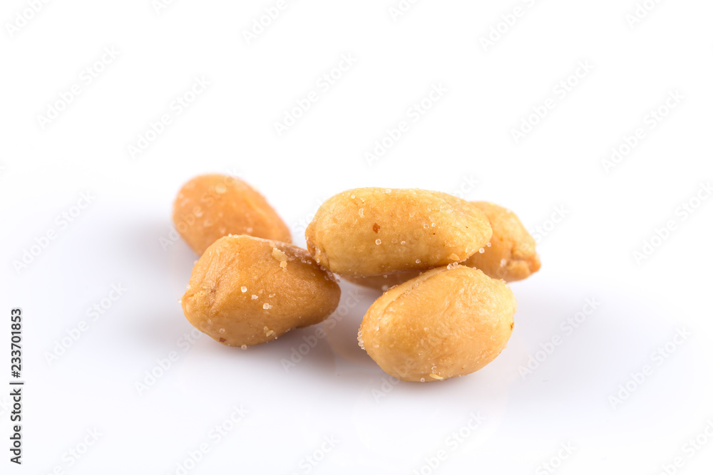peanut nuts salt in heap