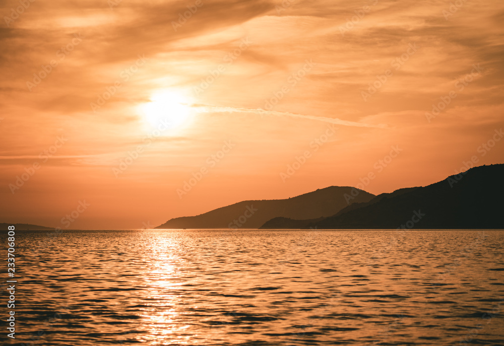 Obraz premium sunset over sea