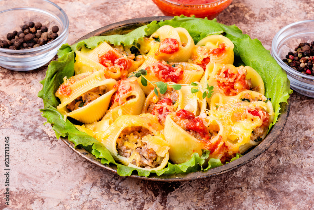 Pasta stuffed with meat